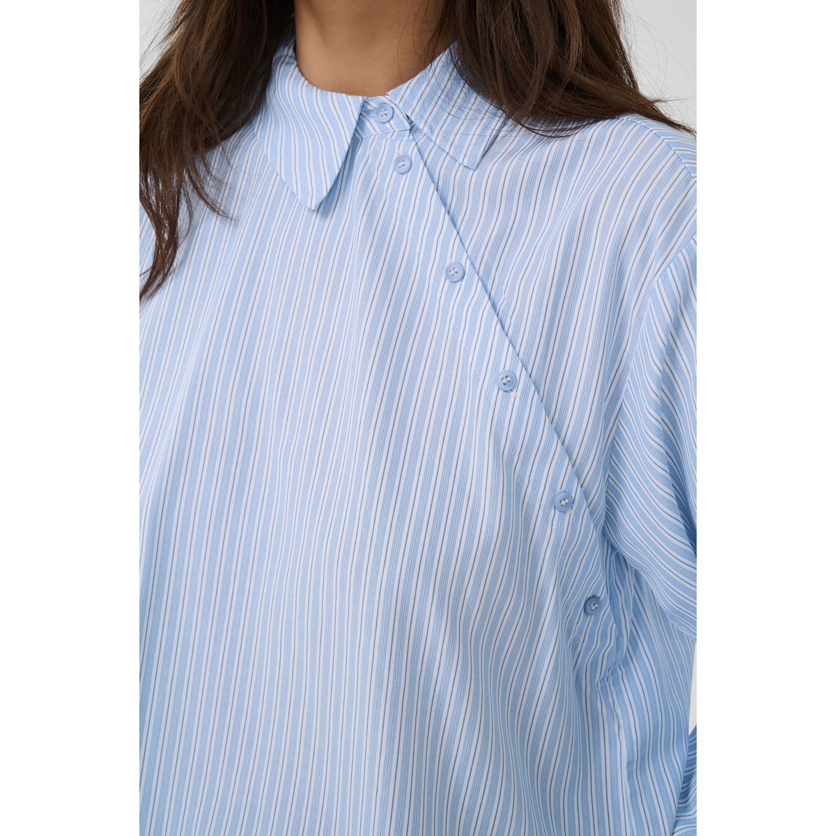 Chemise à manches longues bleu blanc cashmere blue/white stripe, KAFFE