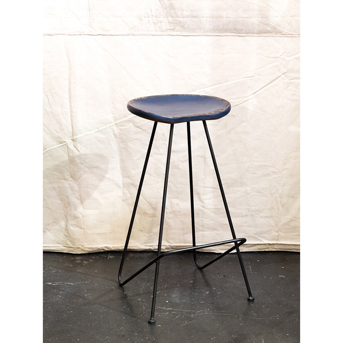 Tabouret en métal COVEN bleu, CHEHOMA
