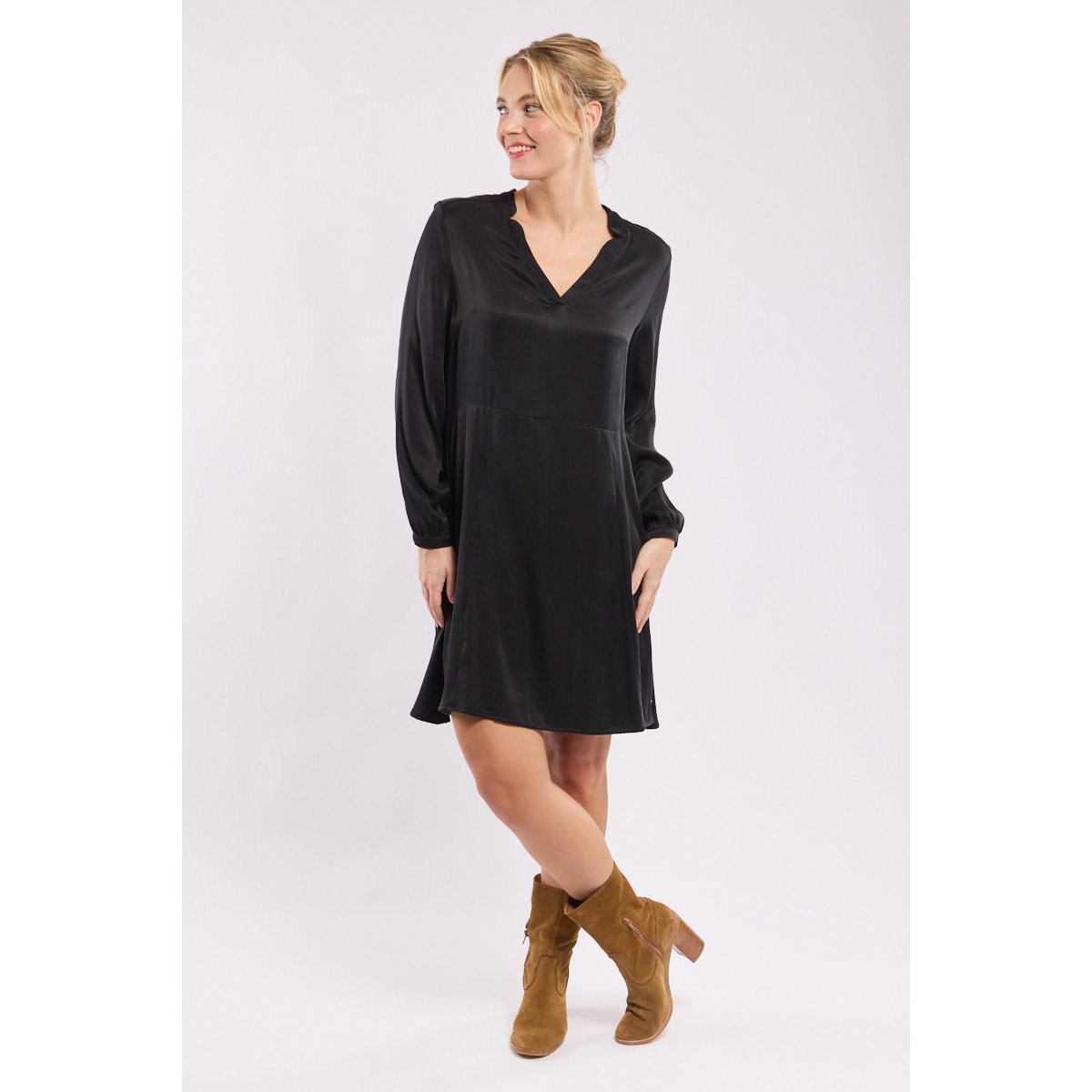 Robe Heloïse en cupro noir, TERRE & MER