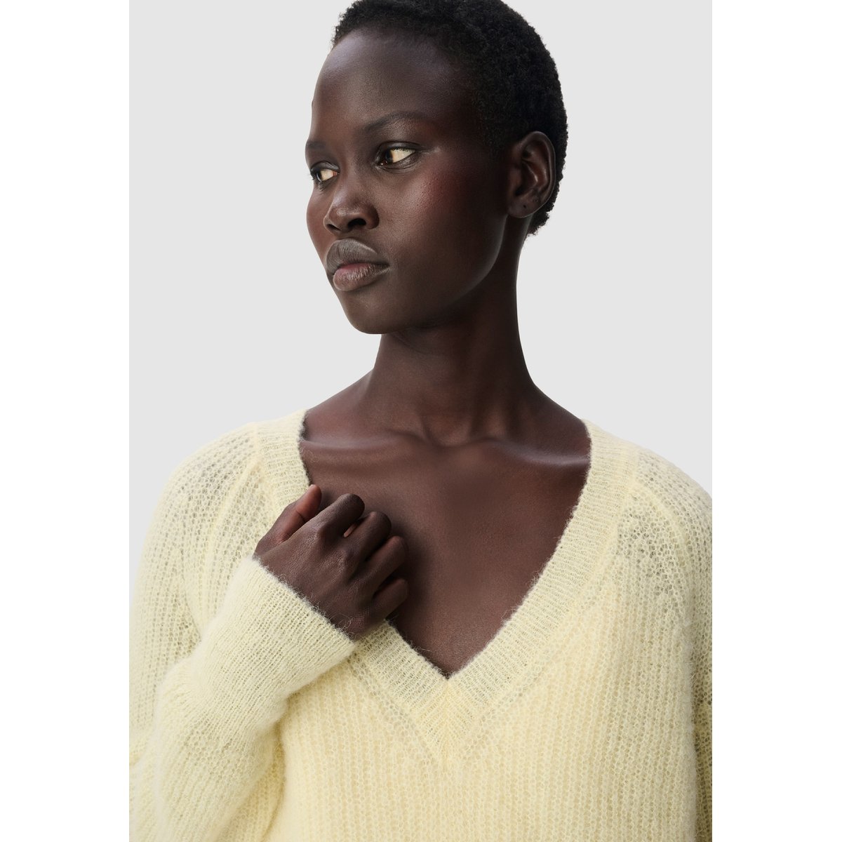Pull col V tricot jaune, IKKS