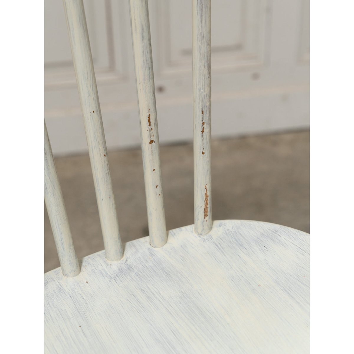 Lot de six chaises Baumann blanc crème Claude N°1391 - Bon état blanc, DEBONGOUT
