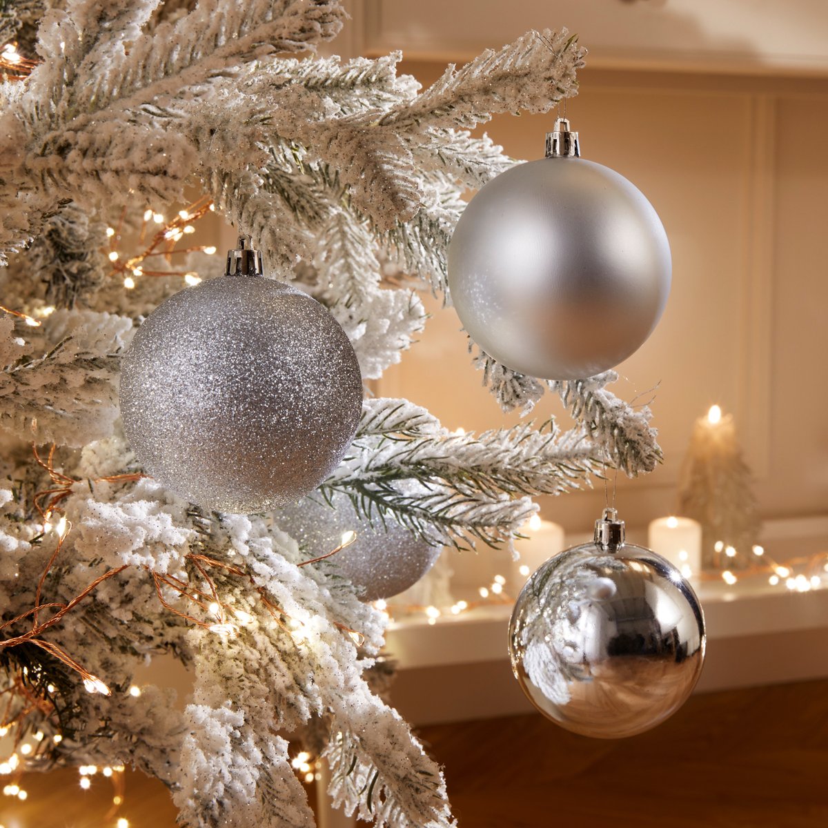 Lot de 4 boules de Noël violettes D. 80 mm argent, FEERIC LIGHTS & CHRISTMAS