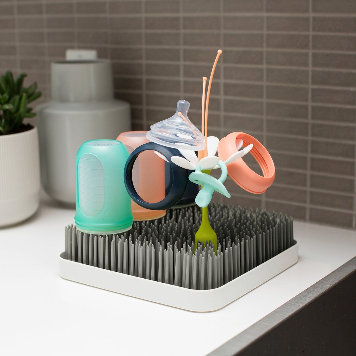 Sèche biberon gazon Grass gris gris, BOON