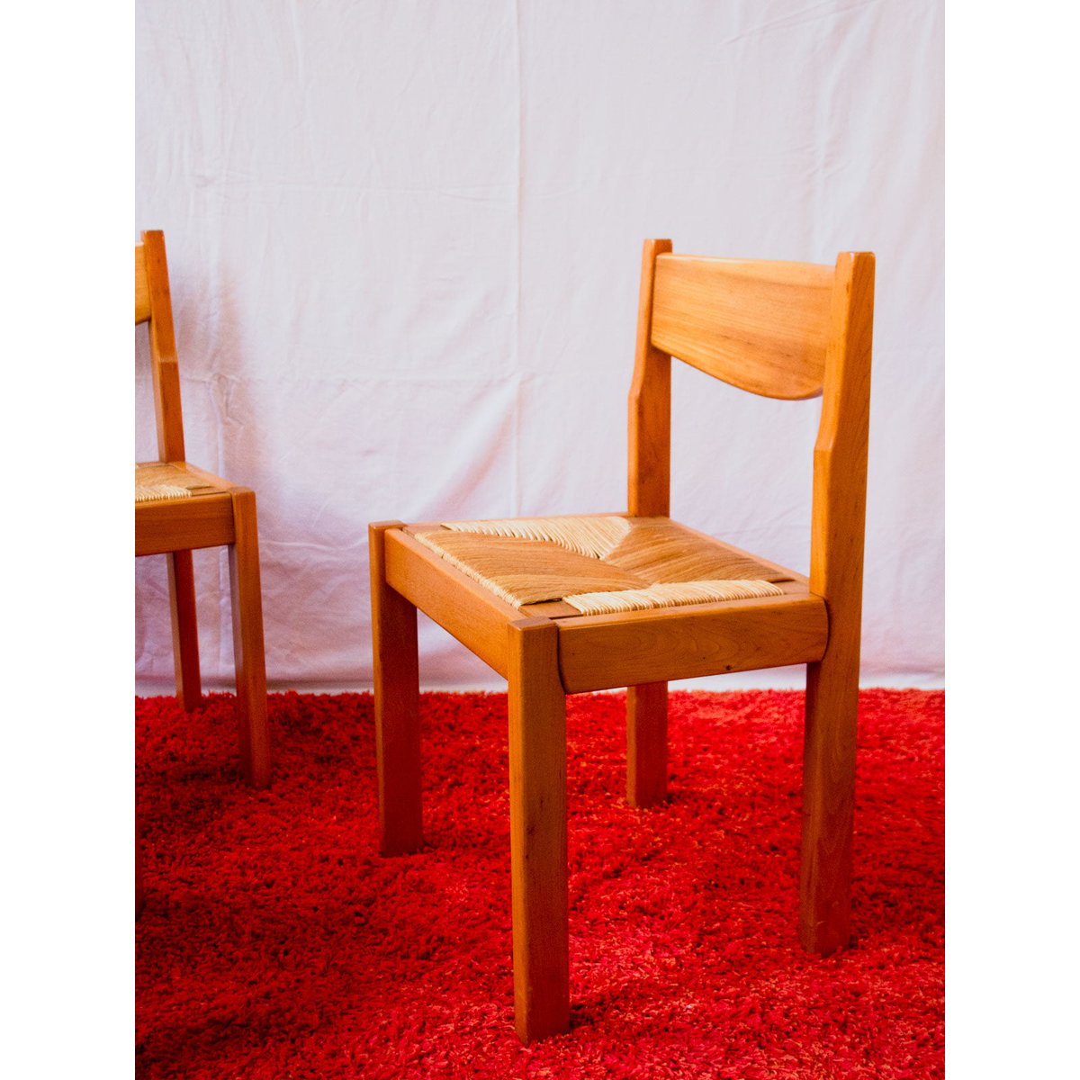 Lot de 4 chaises en orme Alma N°2133 - Bon état bois clair, DEBONGOUT