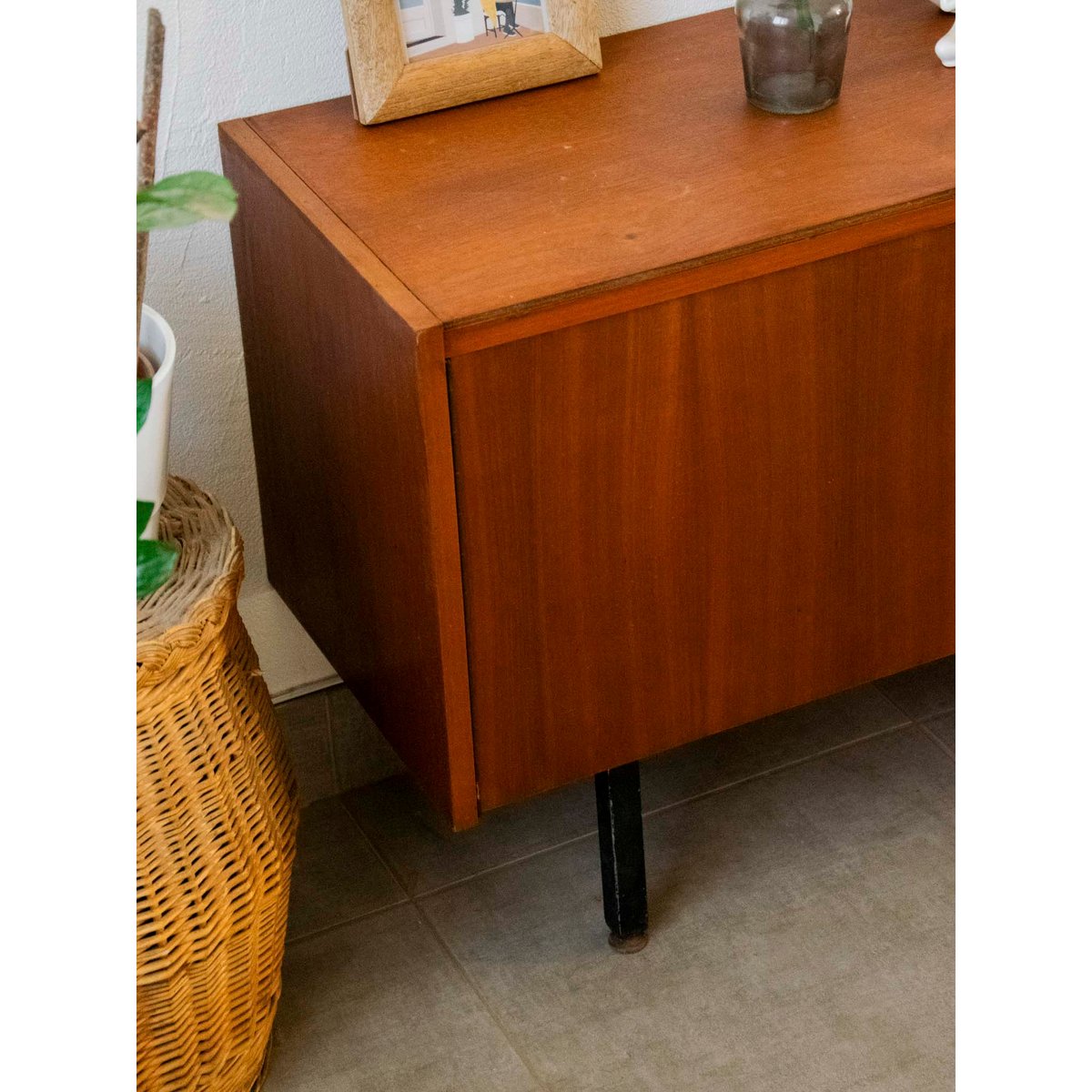 Buffet en bois massif Gilbert N°889 - Bon état bois foncé, DEBONGOUT