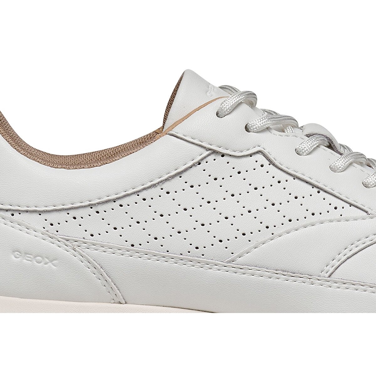 Sukie 2.0 Breathable Trainers white, GEOX