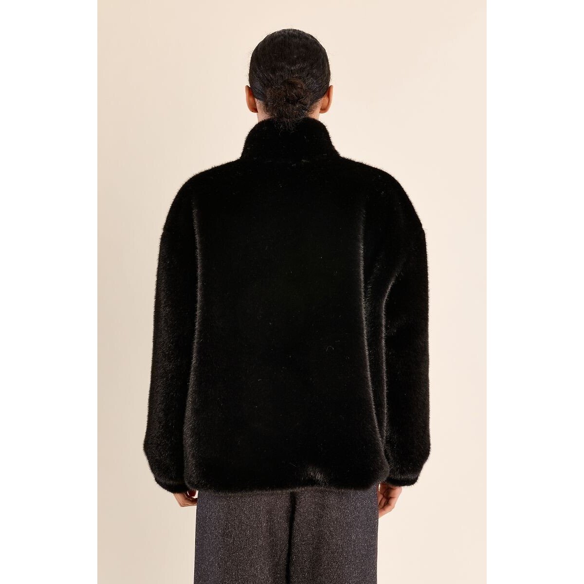 Manteau en tissu duveteux, col montant noir, MOLLY BRACKEN