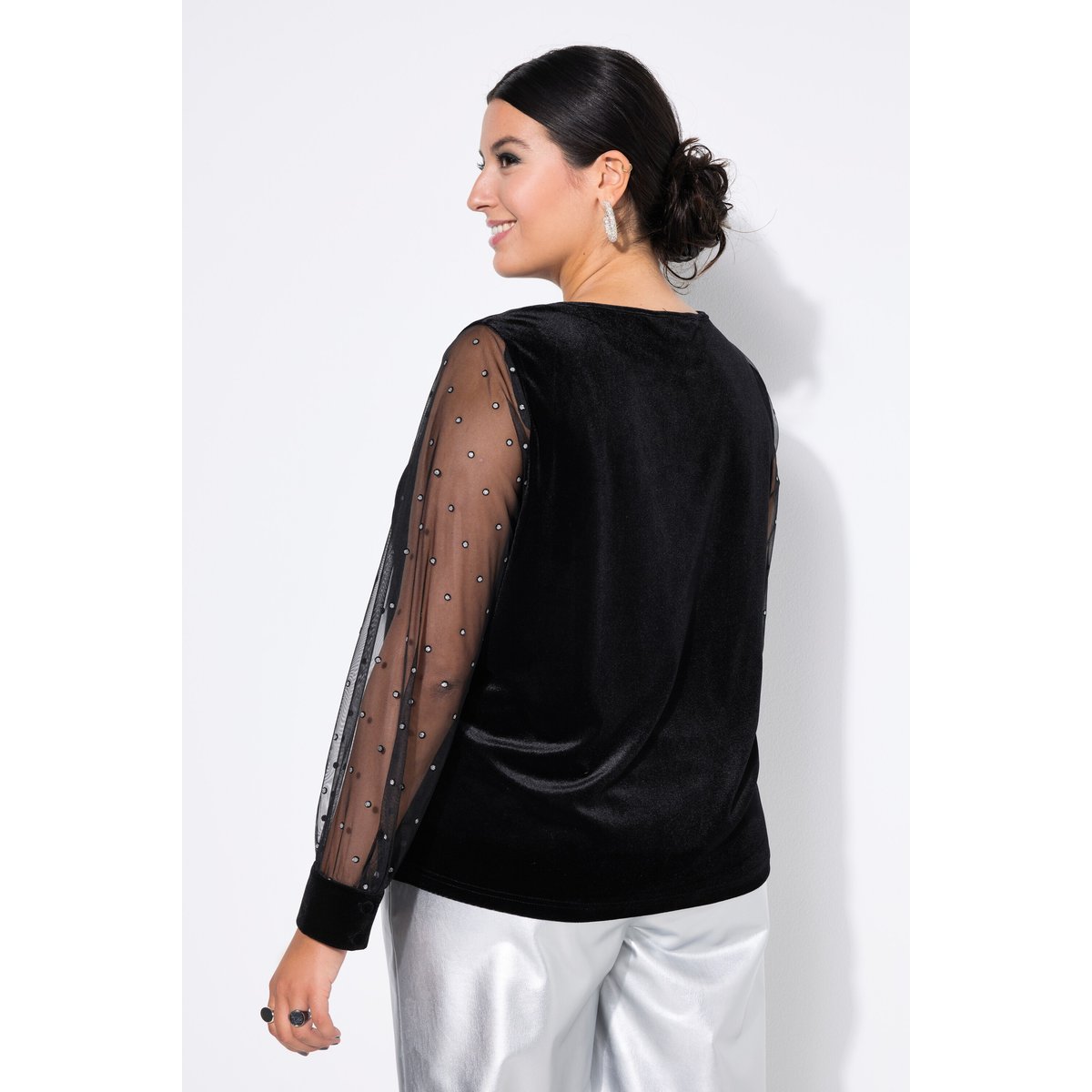 Tunique en velours noir, STUDIO UNTOLD