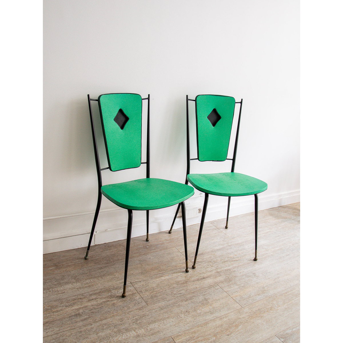 Lot de chaises vertes Diana N°284 - Bon état vert, DEBONGOUT