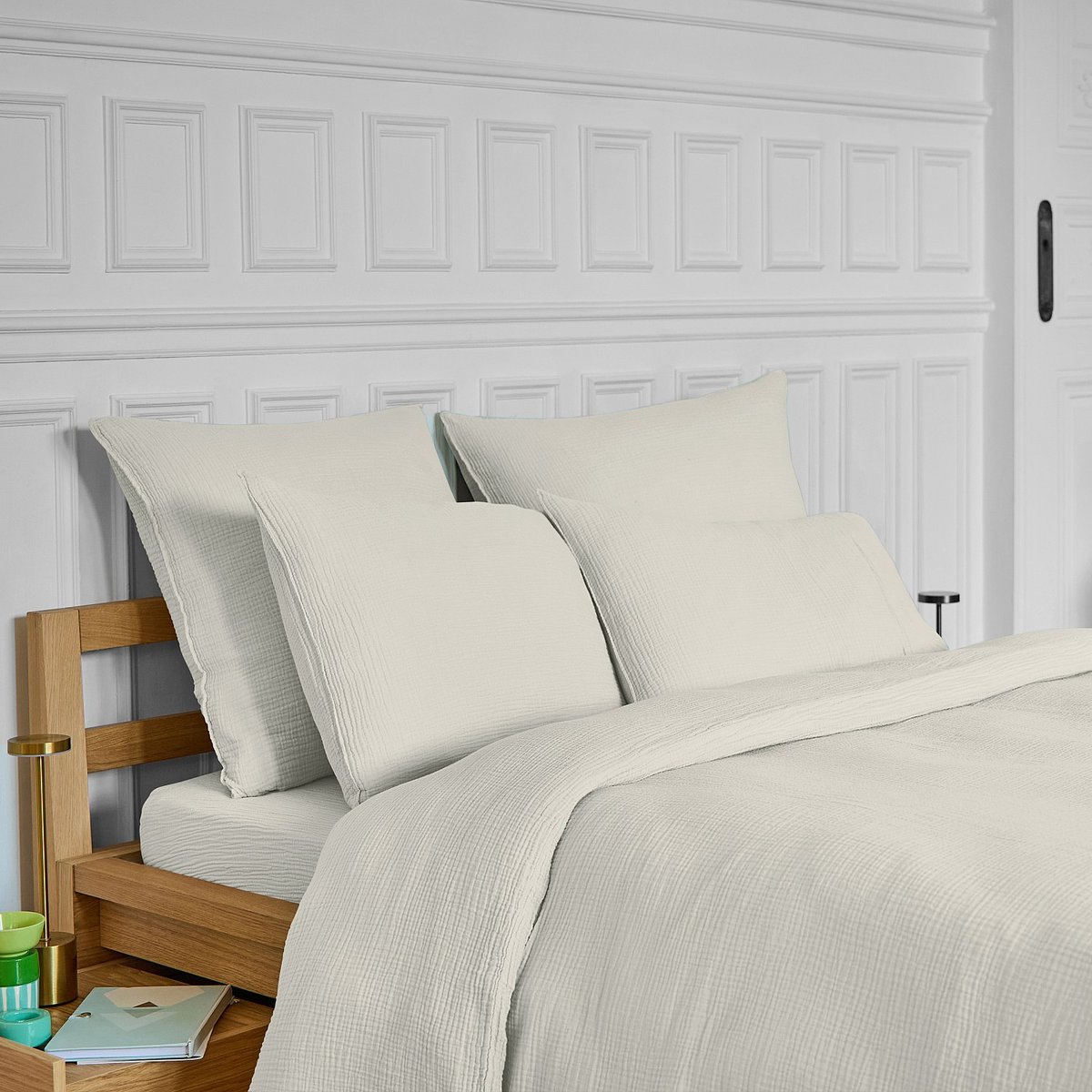 Taie d'oreiller en satin de coton ARIELLE crème, HABITAT
