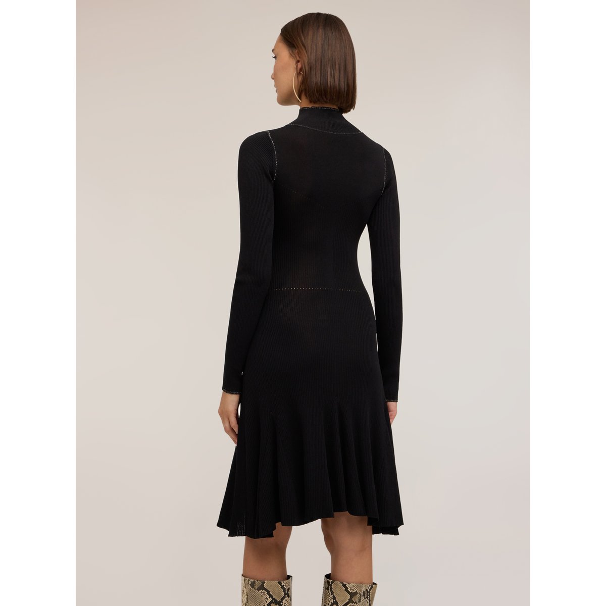 Robe évasée côtelée noir, MOTIVI