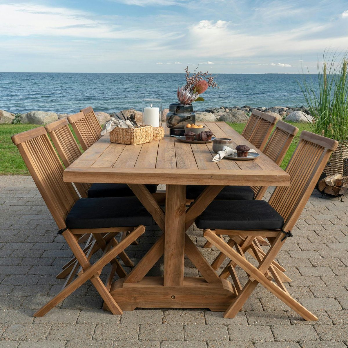 Table à manger en teck esprit campagne 240 cm BERRY bois naturel, PIER IMPORT