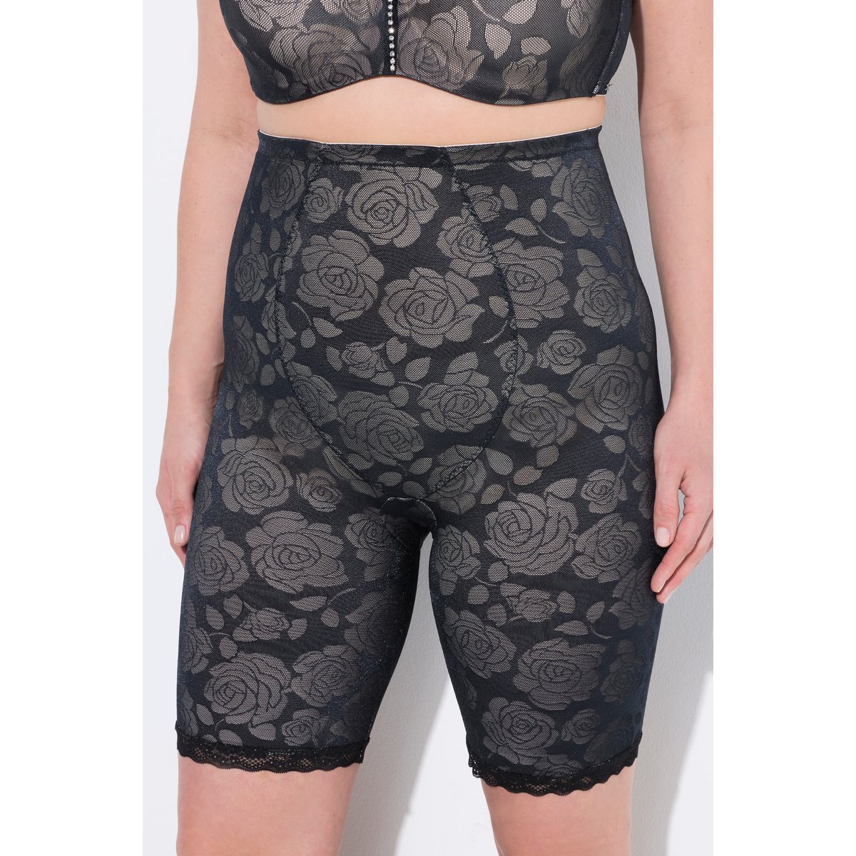 Panty gainant TRUYOU en dentelle. Taille noir, ULLA POPKEN