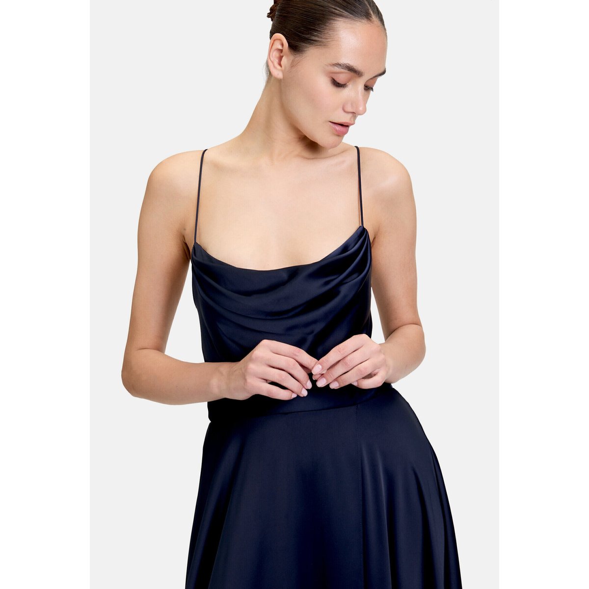 Robe de soirée à encolure bénitier night sky, VERA MONT