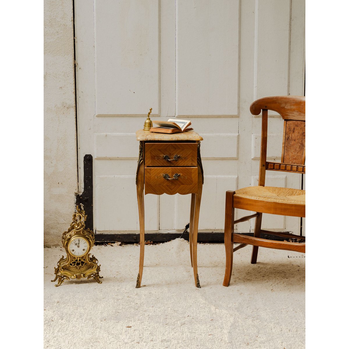 Meuble d'appoint en bois et marbre Francine N°962 - Bon état bois foncé, DEBONGOUT