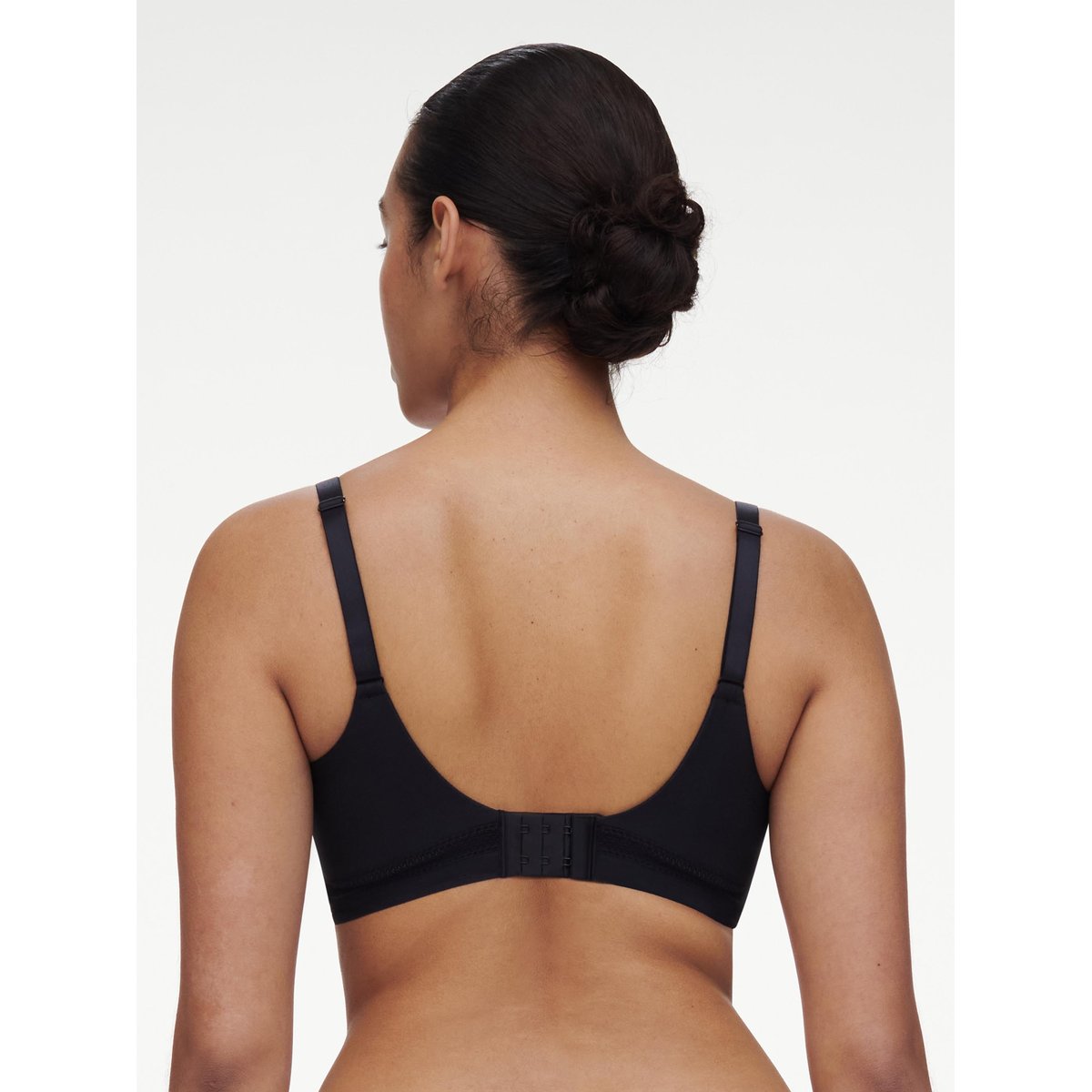 Soutien-gorge moulé emboîtant EASY BLISS noir, CHANTELLE