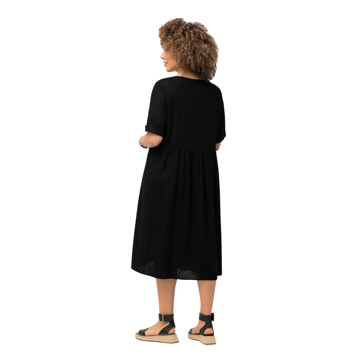 Robe en lin mélangé. Encolure ronde noir, ULLA POPKEN