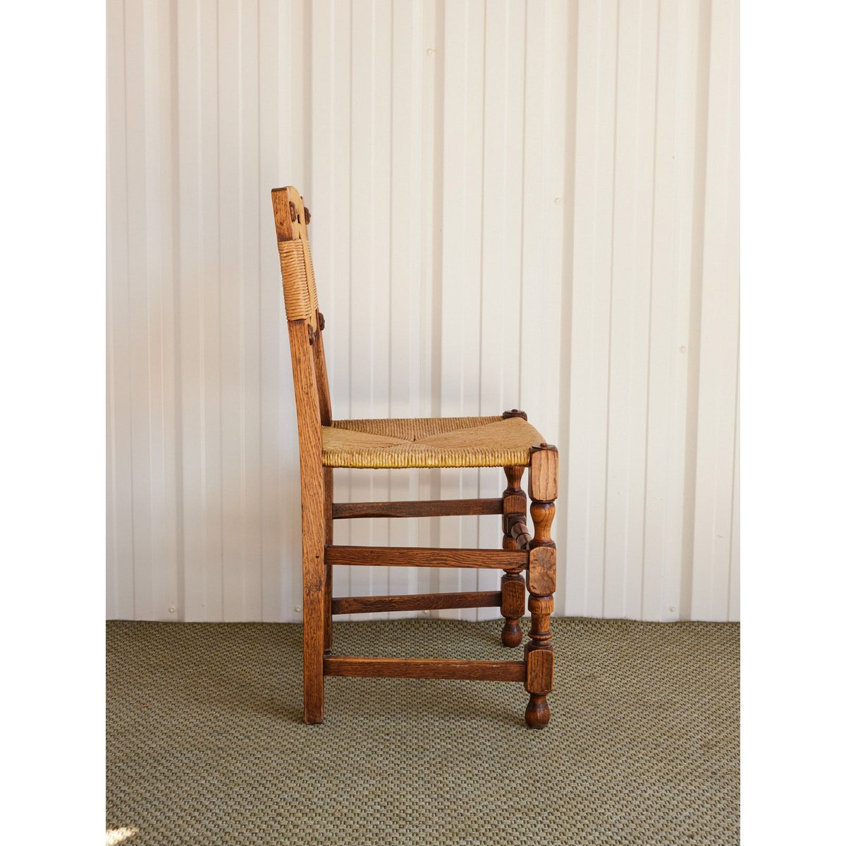 Lot de 4 chaises en paille entrelacées Claude N°1461 - Bon état bois clair, DEBONGOUT