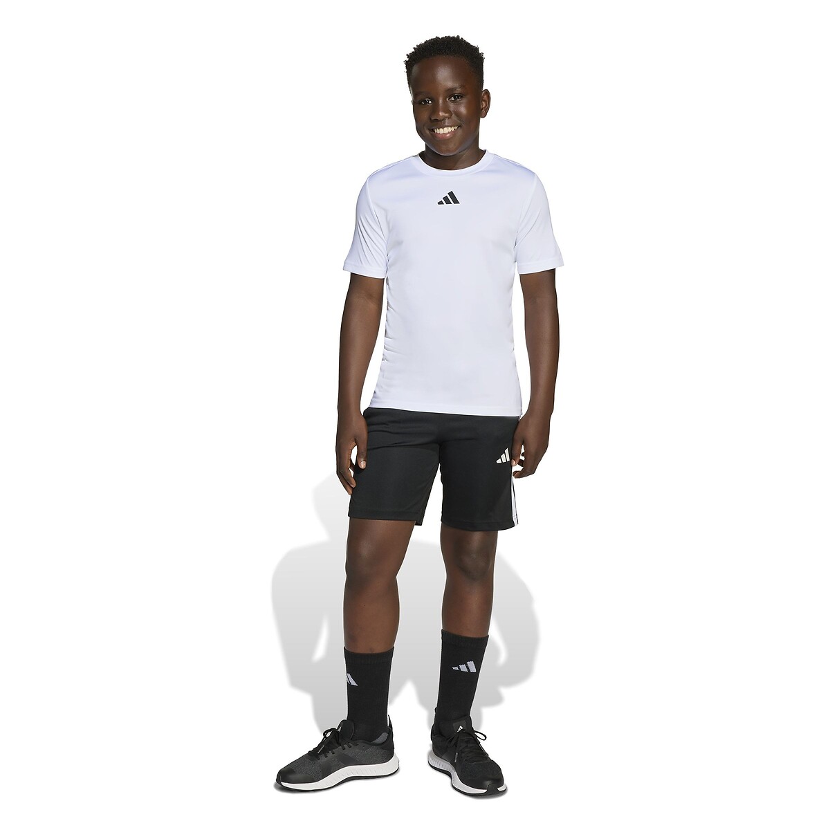Ensemble T-shirt et short, TRAIN ESSENTIALS blanc, adidas Performance