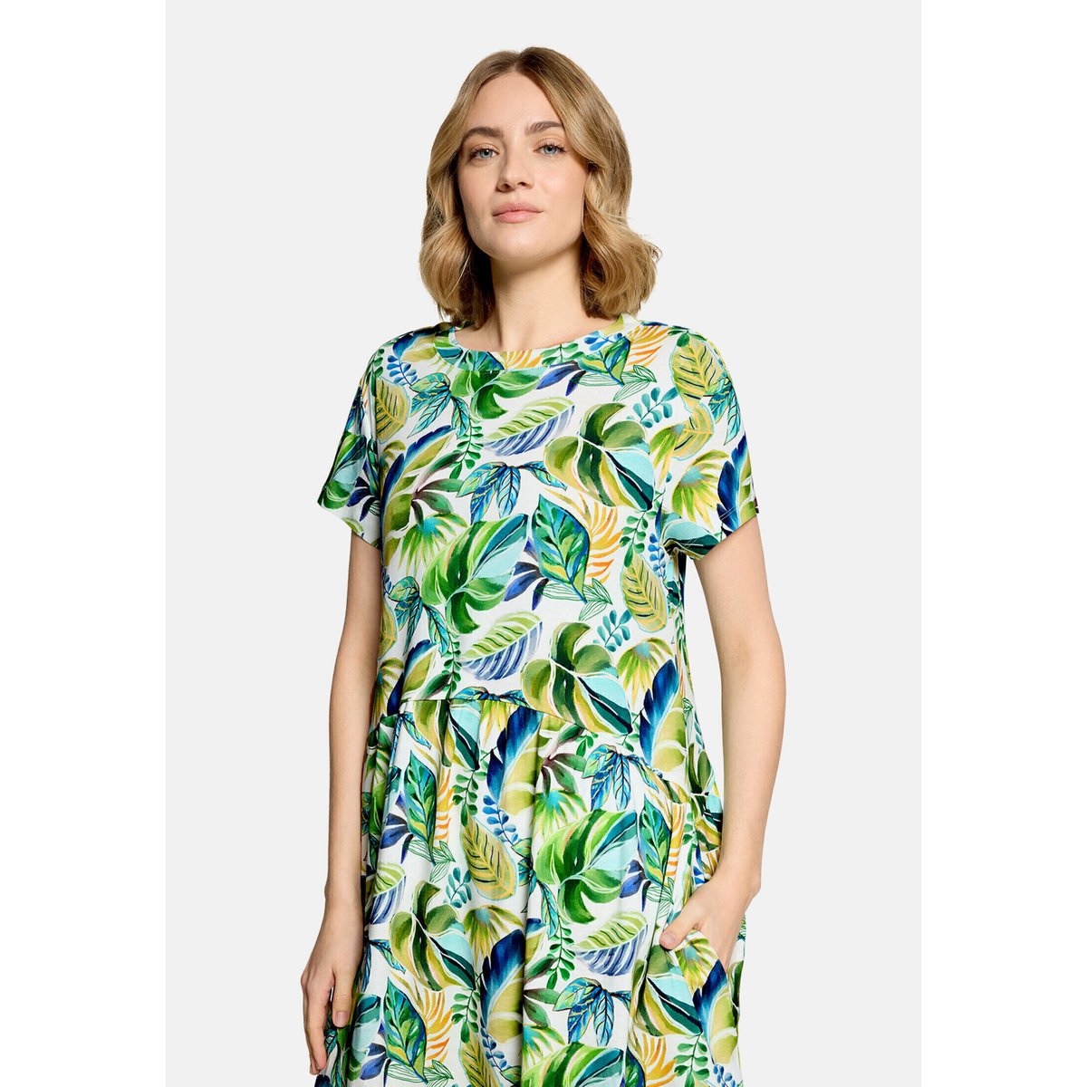 Robe casual à poches extérieures nature/green, CARTOON