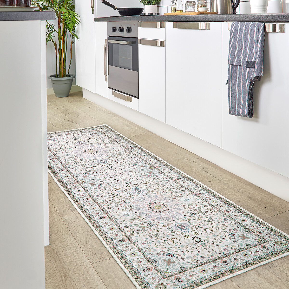 Floral Traditional Machine Washable Runner Rug - 67x200cm multi-coloured, SO'HOME