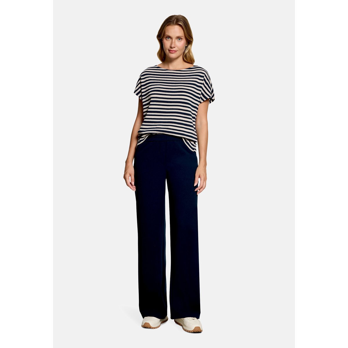 T-shirt à rayures à encolure bateau dark blue/nature, BETTY BARCLAY