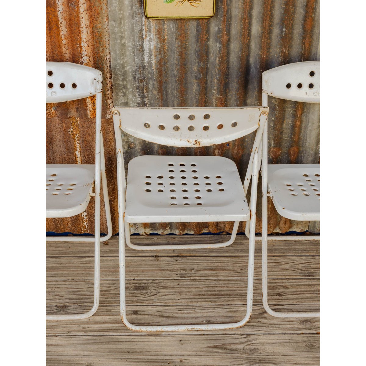 Lot de 3 chaises en métal blanc Alma N°2102 - Bon état blanc, DEBONGOUT