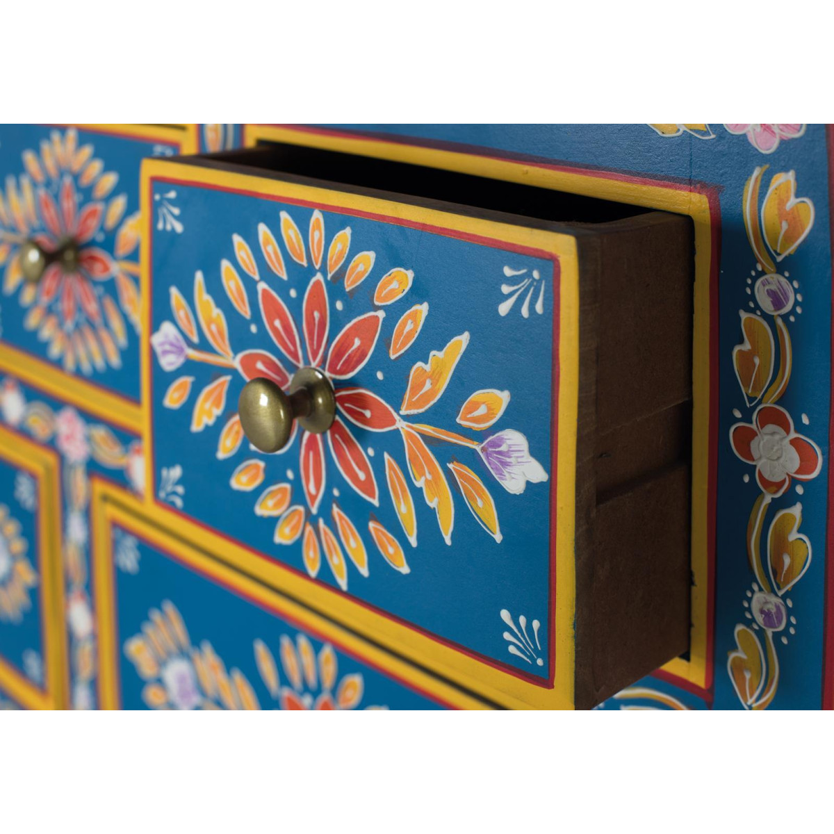 Buffet multicolore, DECORATION D’AUTREFOIS