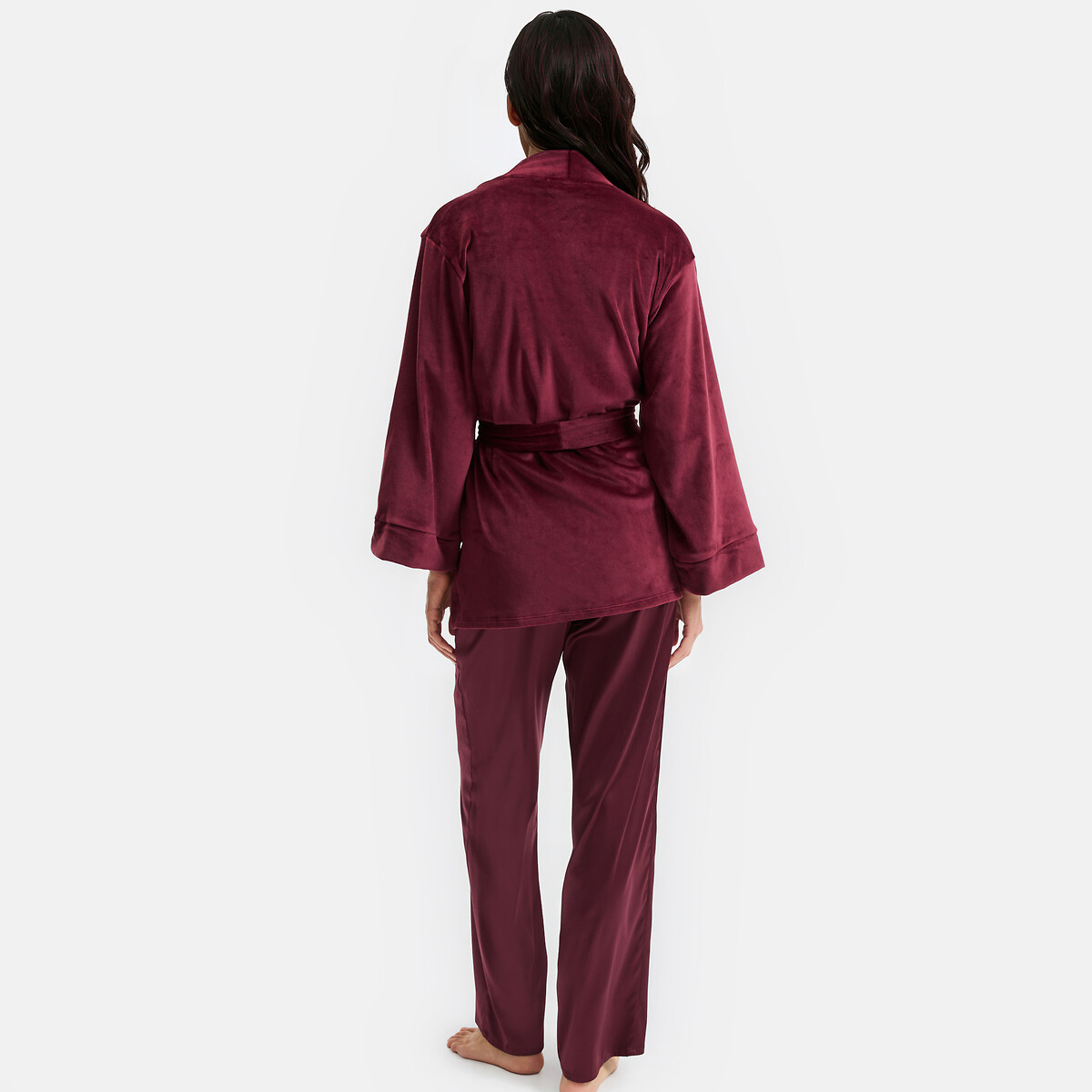 Pyjama 3 pièces, satin et veste velours bordeaux, ANNE WEYBURN