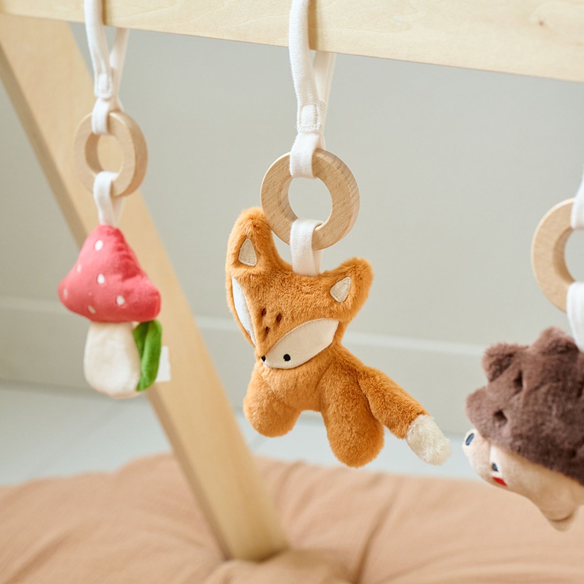 Portique d'éveil bébé FORET naturel, PETITE AMELIE