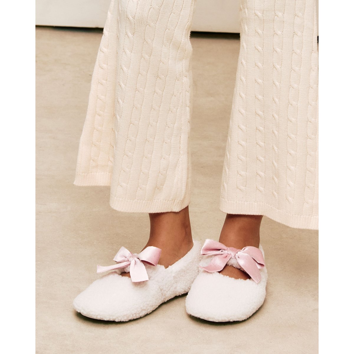 Chaussons ballerines en sherpa FLUFFYBOWIZ ecru, UNDIZ