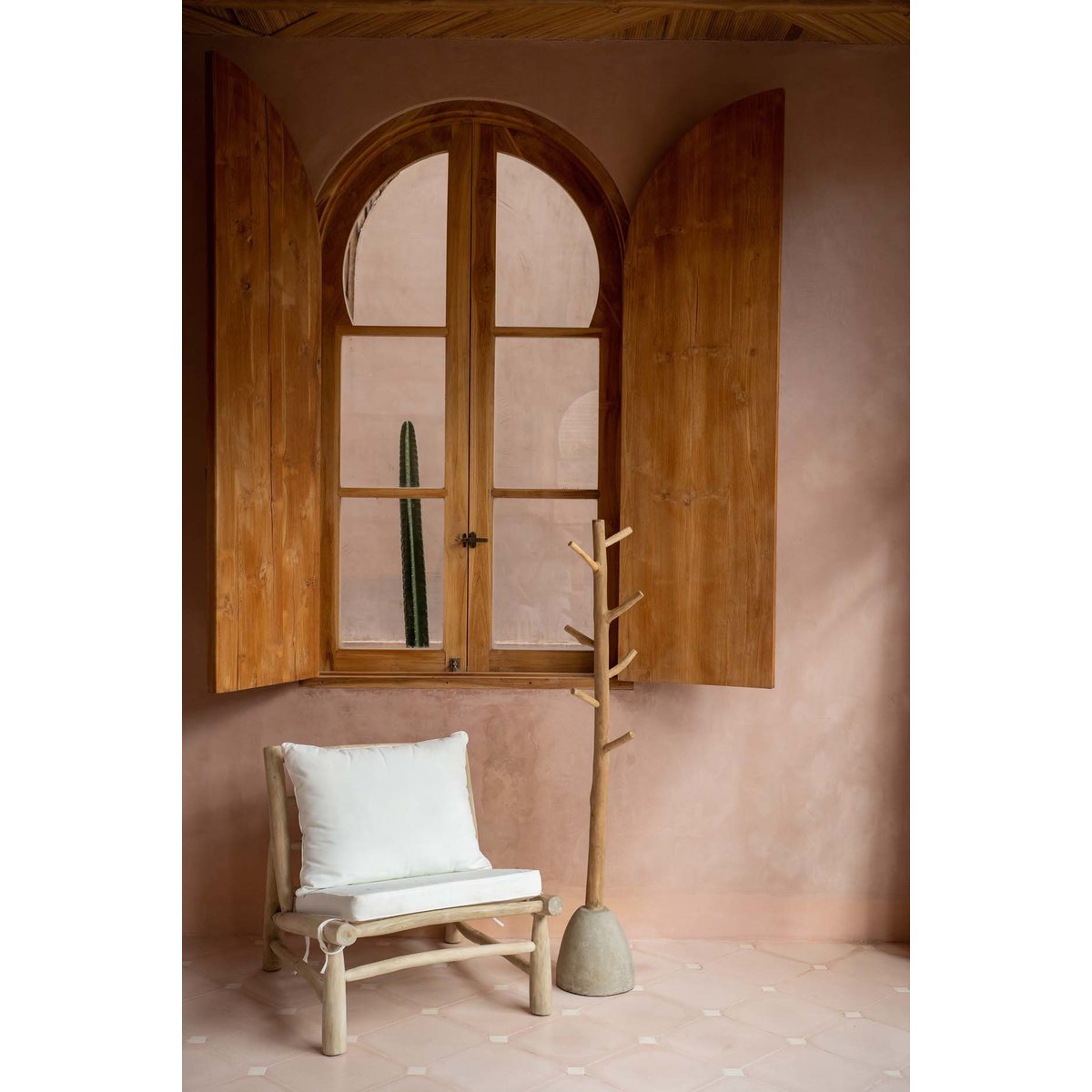 Porte-manteau en bois de teck CONCRETE beige, BAZAR BIZAR