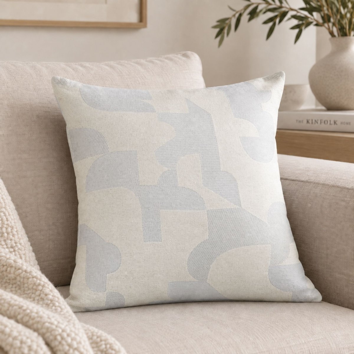 Coussin jacquard géométrique texturé rétro ecru, LINDER