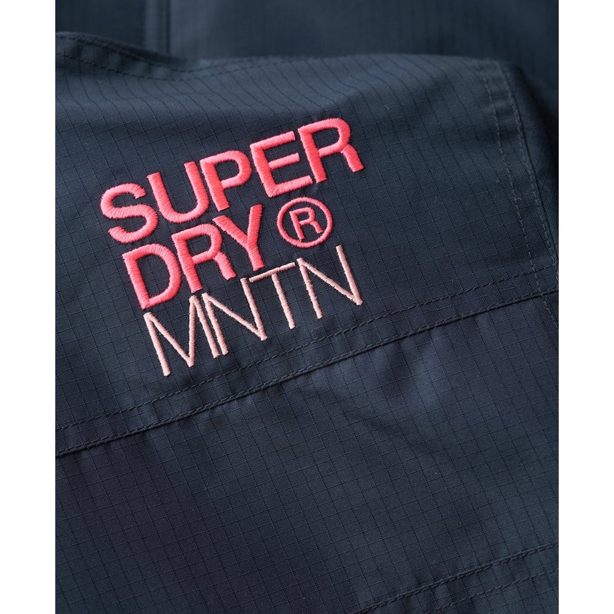 Veste Mountain Windbreaker bleu marine éclipse, SUPERDRY