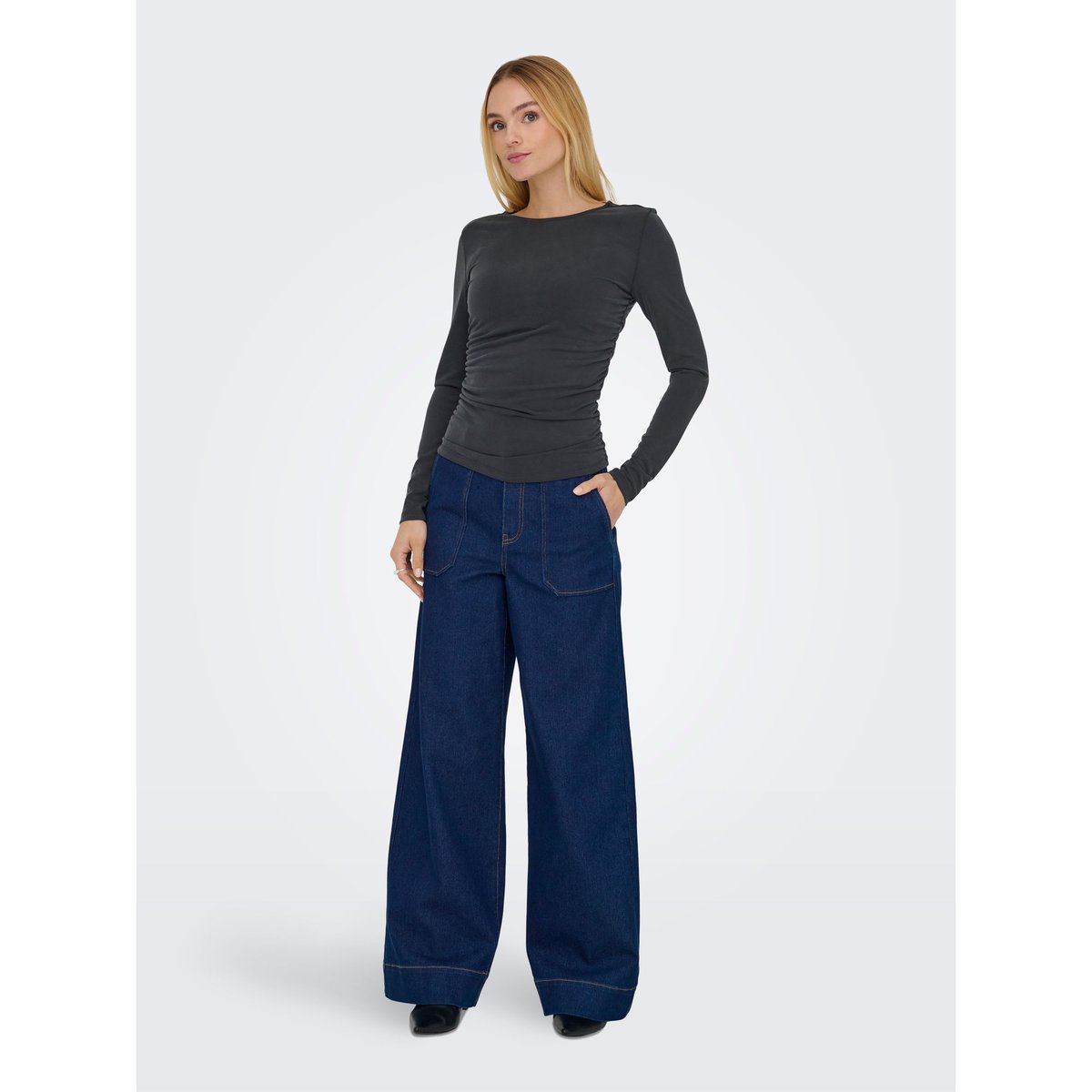 Top black 1, ONLY