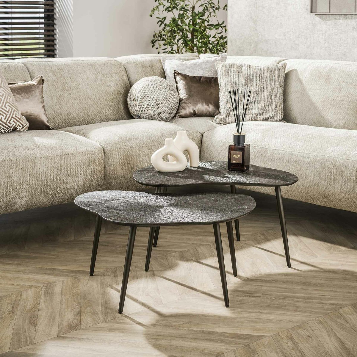 Table gigogne organique – brun bronze, forme libre (lot de 2) RALF marron, PIER IMPORT