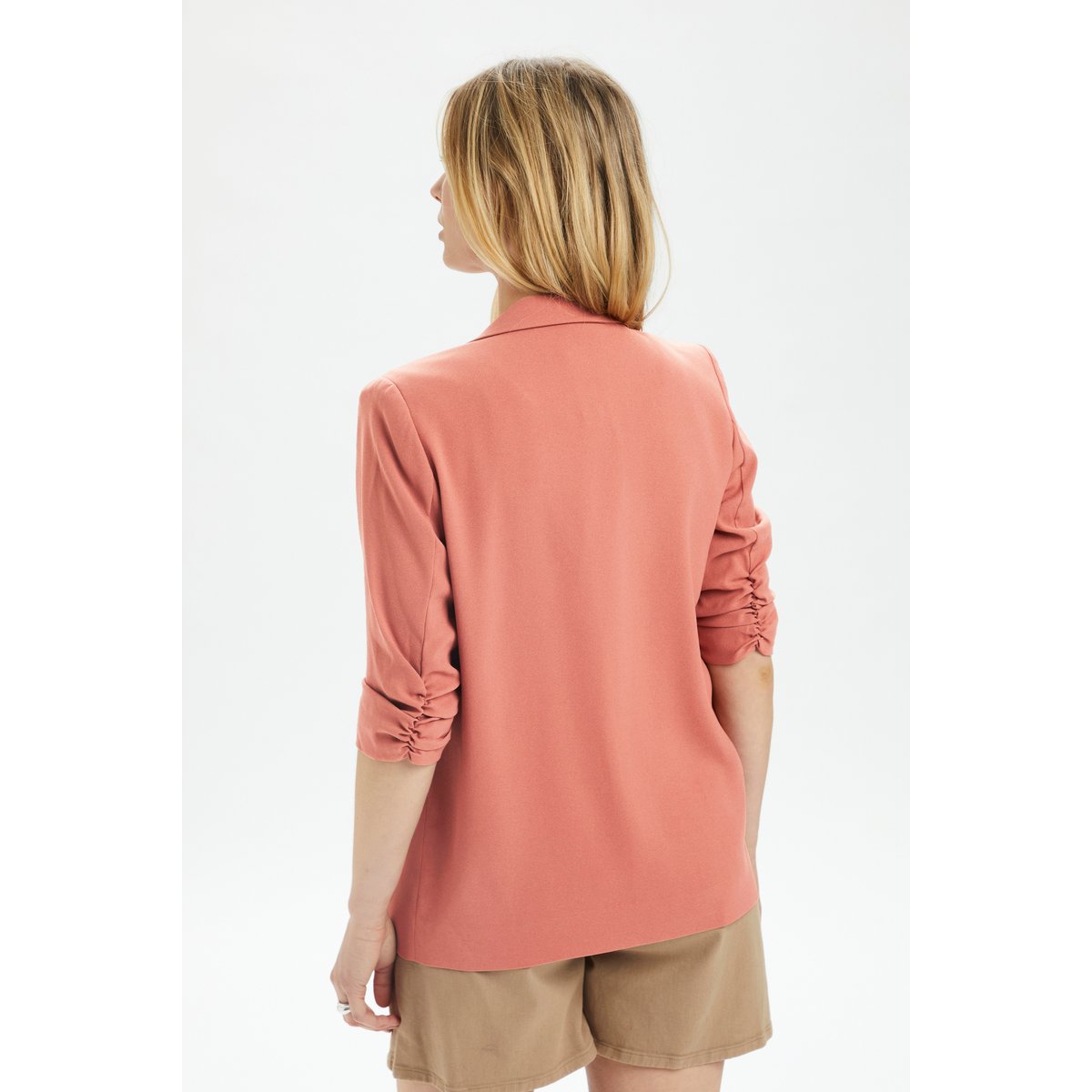 Blazer rose cedar wood, SOAKED IN LUXURY