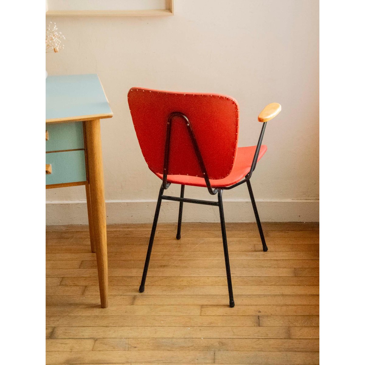 Chaise de bureau à l'élégance audacieuse Alma N°1648 - Bon état rouge, DEBONGOUT