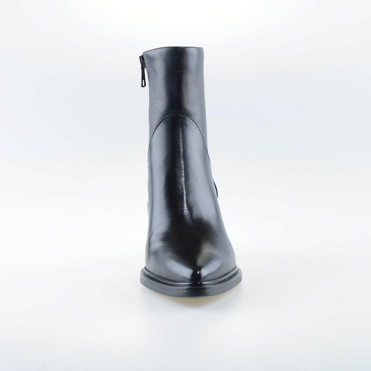 Botas pontiagudas, em pele preto , MJUS