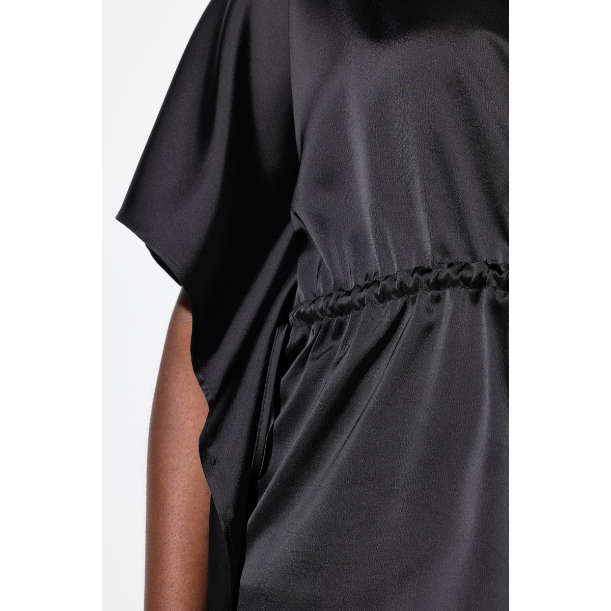 Blouse oversize avec col bénitier noir, ULLA POPKEN