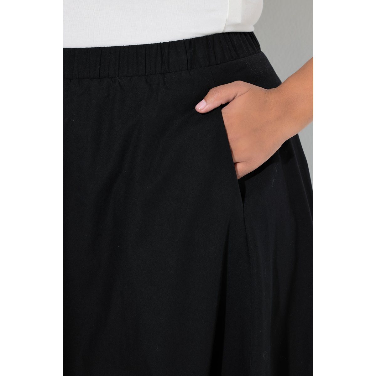 Jupe midi noir, ULLA POPKEN