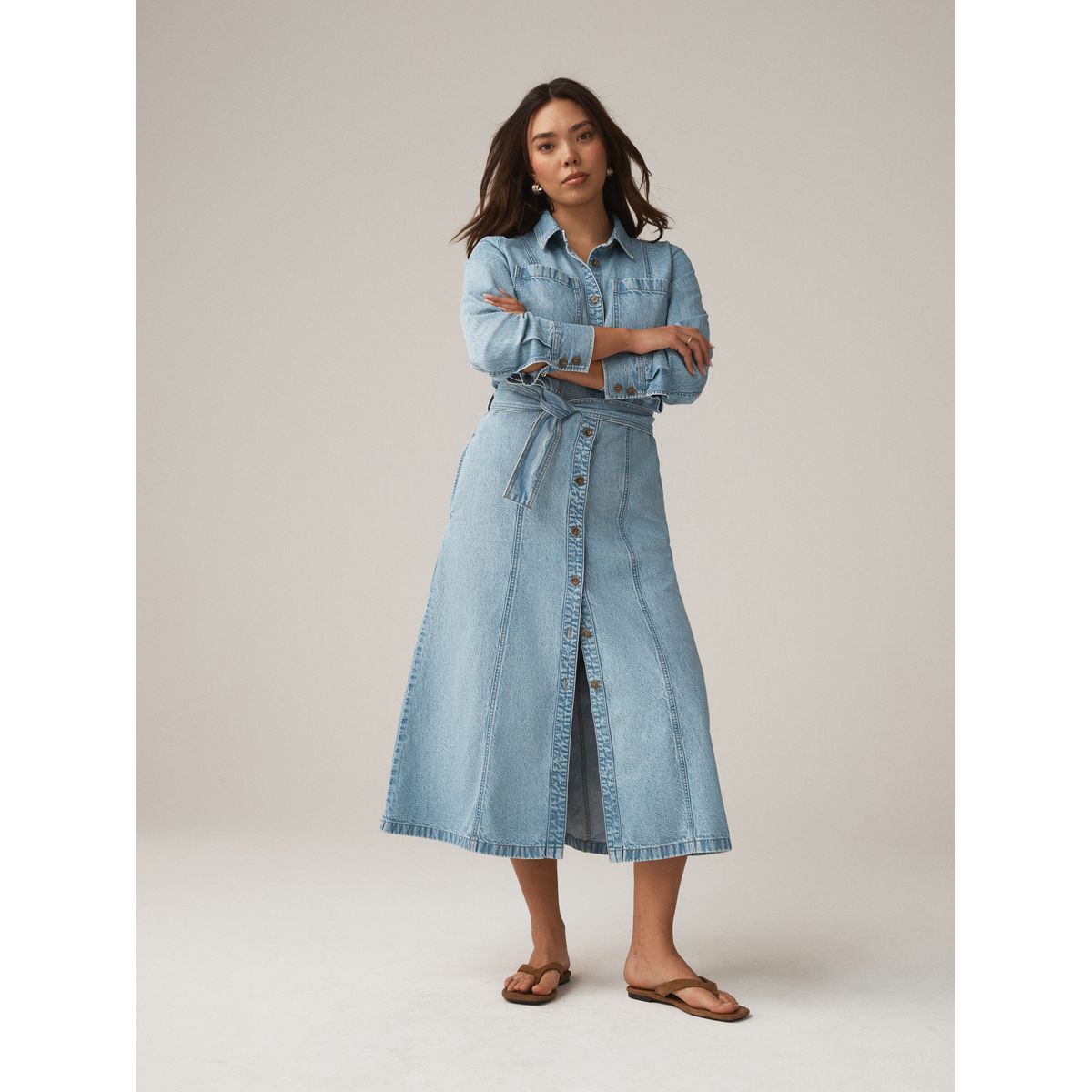 Robe chemise mi-longue en denim bleach blue, NEXT