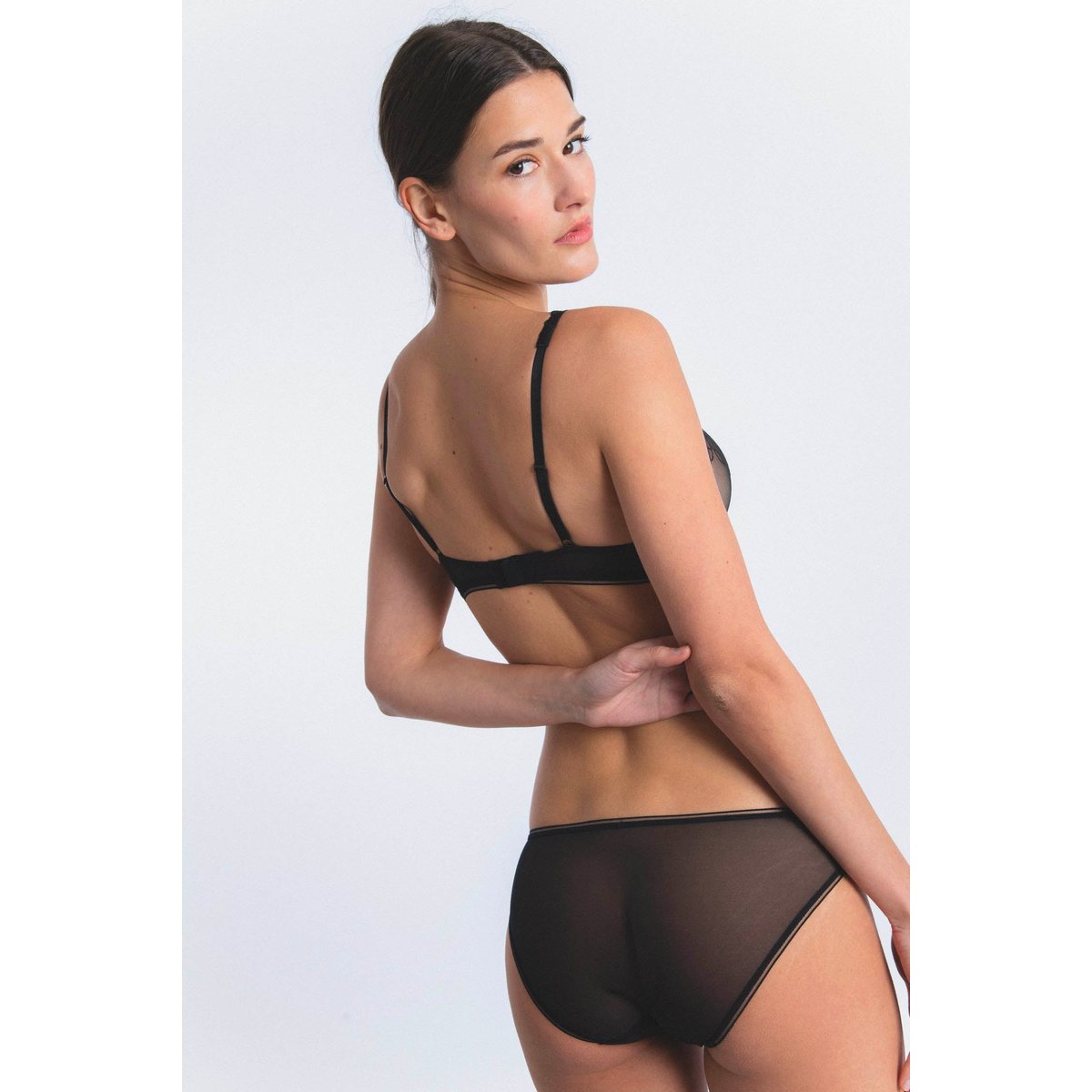 Soutien-gorge triangle avec armatures en broderie SIN noir, MAISON LEJABY