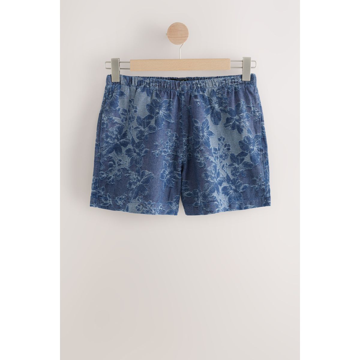 Short léger en jean à enfiler 100 % coton jacquard floral bleu, NEXT