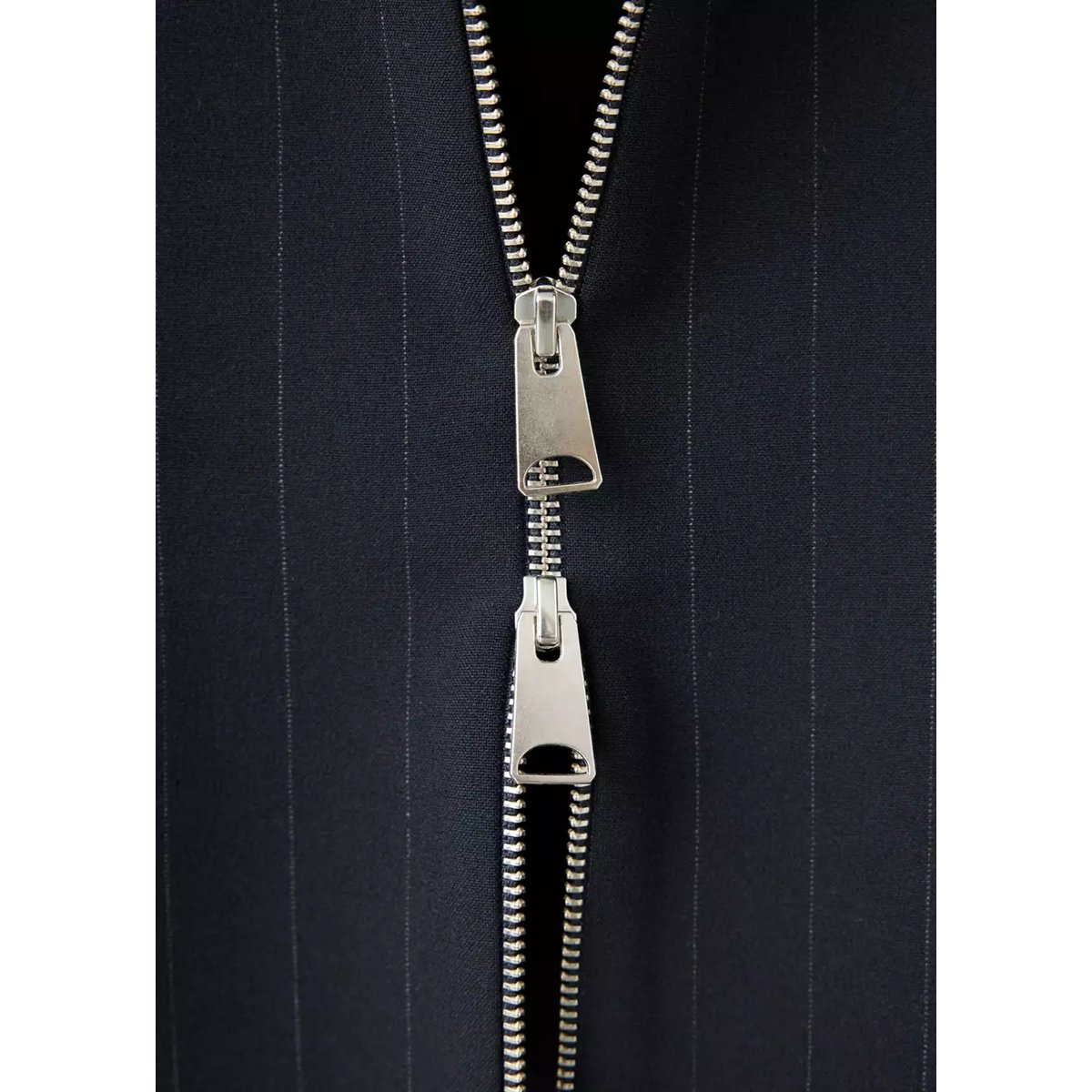 Gilet chemise fines rayures bleu marine, MANGO