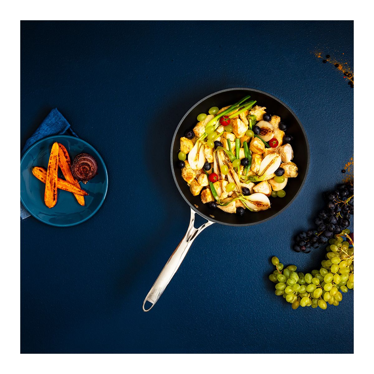 Sauteuse en aluminium Ø28 cm - Revêtement céramique Ceraliss+ CASTEL'PRO noir, CRISTEL