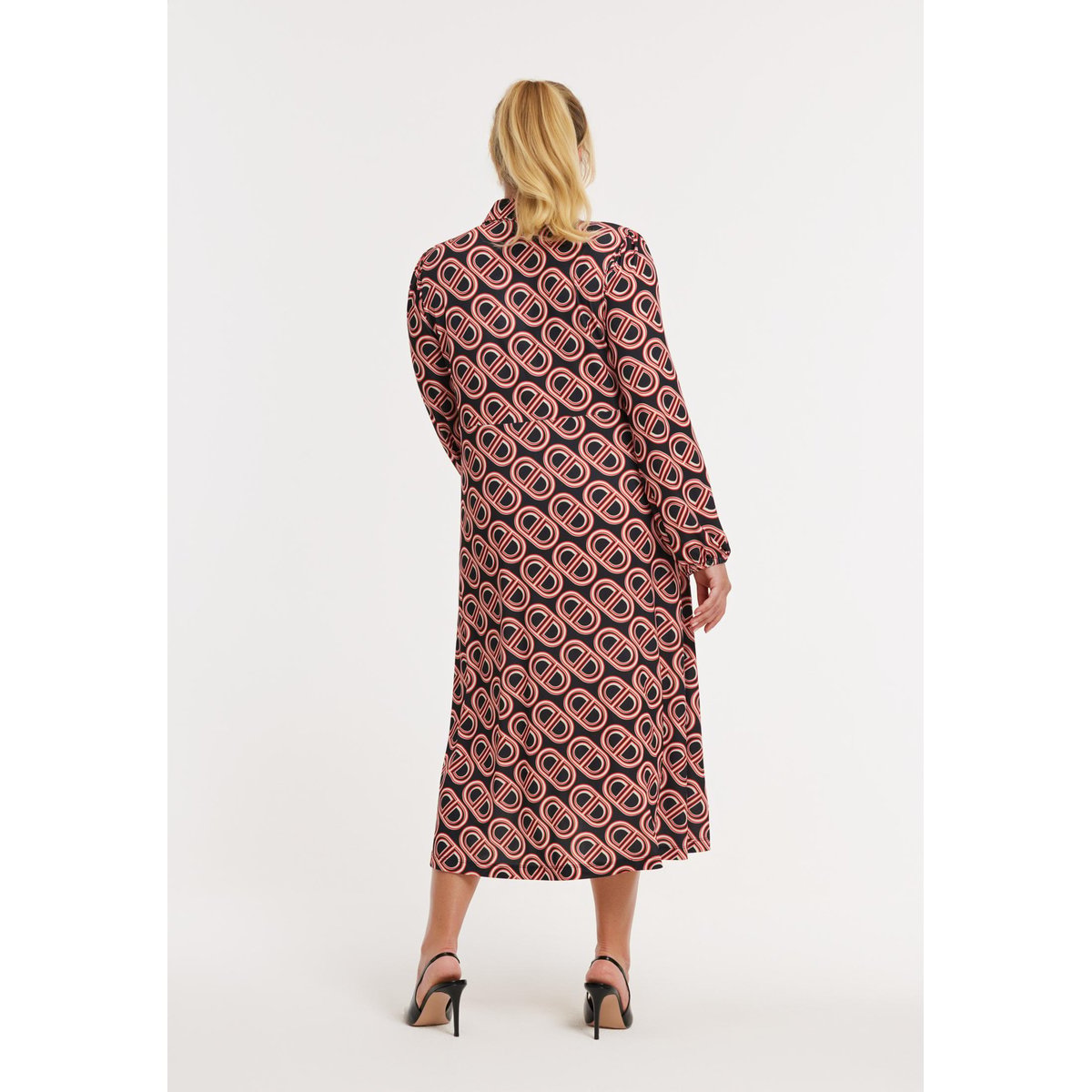 Robe<br />Jacket<br />Jacket imprimée noir, YOEK