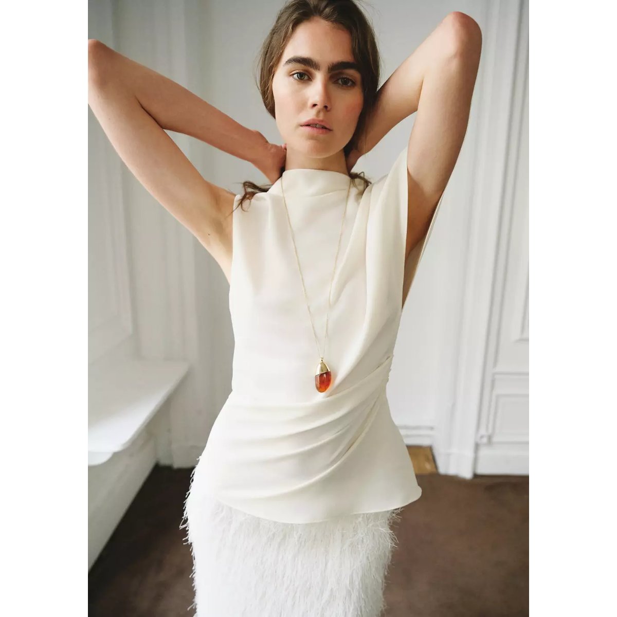 Blouse asymétrique détail froncé écru, MANGO