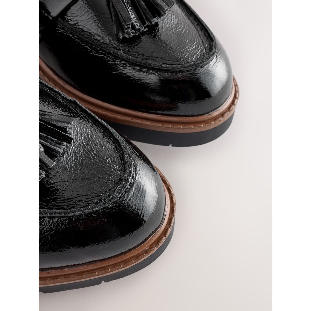 Mocassins à glands et semelle épaisse noir, NEXT