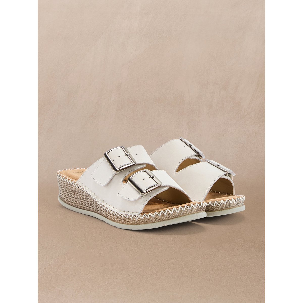 Mules ouverture totale par scratchs beige, PEDICONFORT